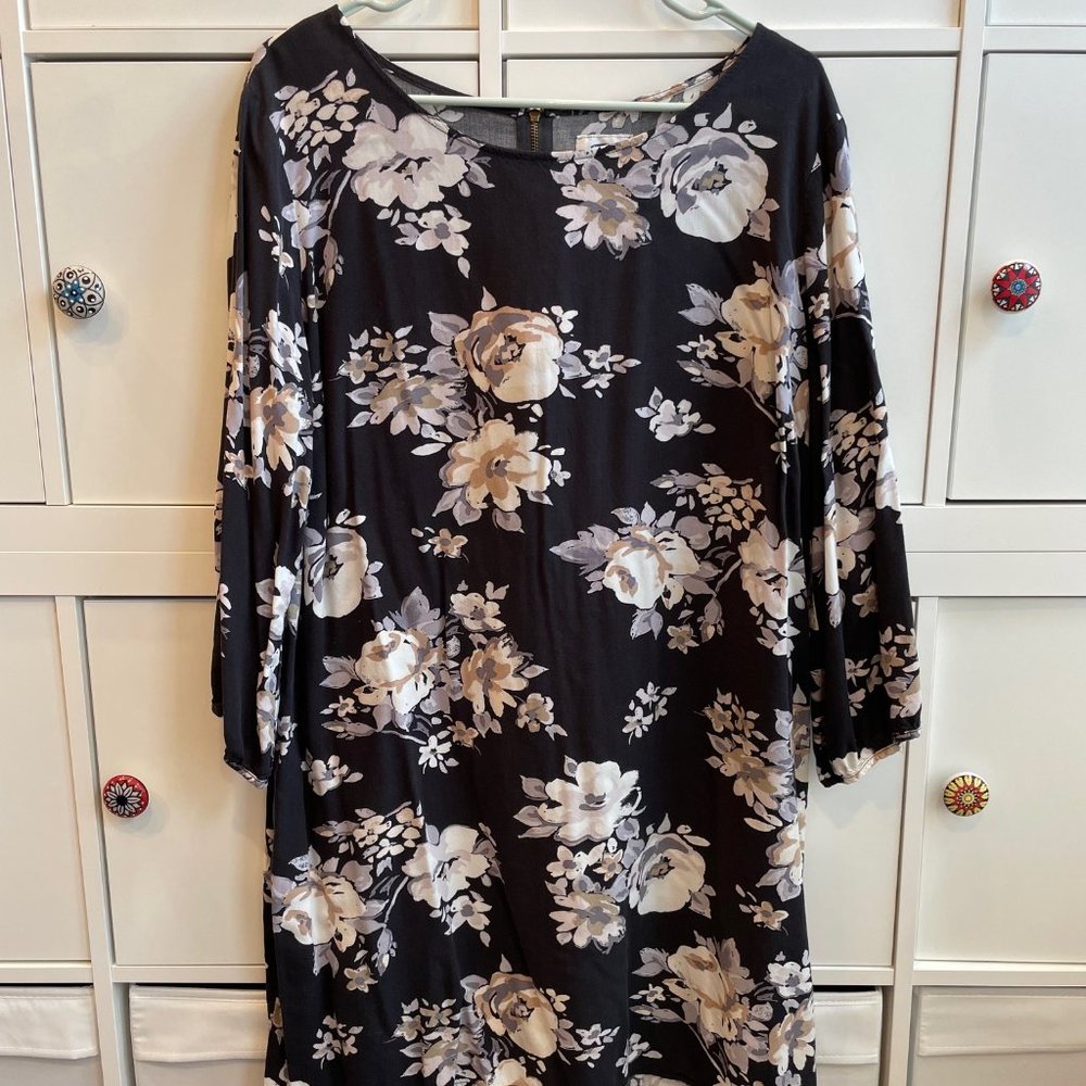 Floral knee length shift dress